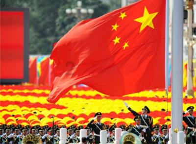 药厂总监谈阿隆索离队传闻：未来当然会生变化，我们信任主教练