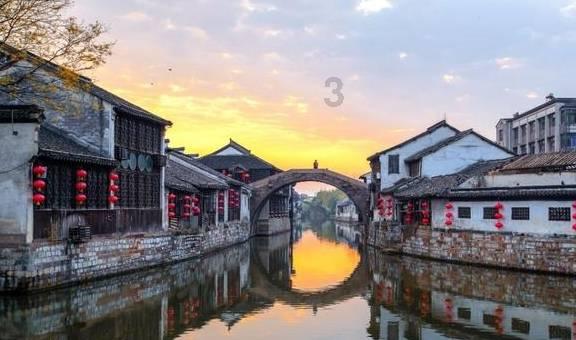 15年过去,超女一姐李宇春与超女亚军周笔畅的惊人变化